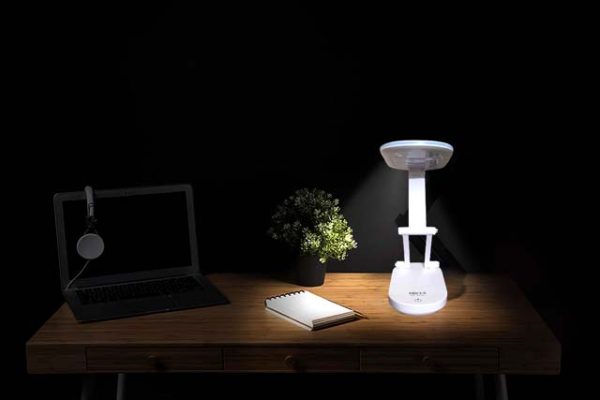 Focus rechargeable USB desk table lamp